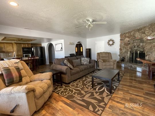 800 Sonja Avenue Ridgecrest, CA 93555 - Photo 5 of 32 Gallery Image 5