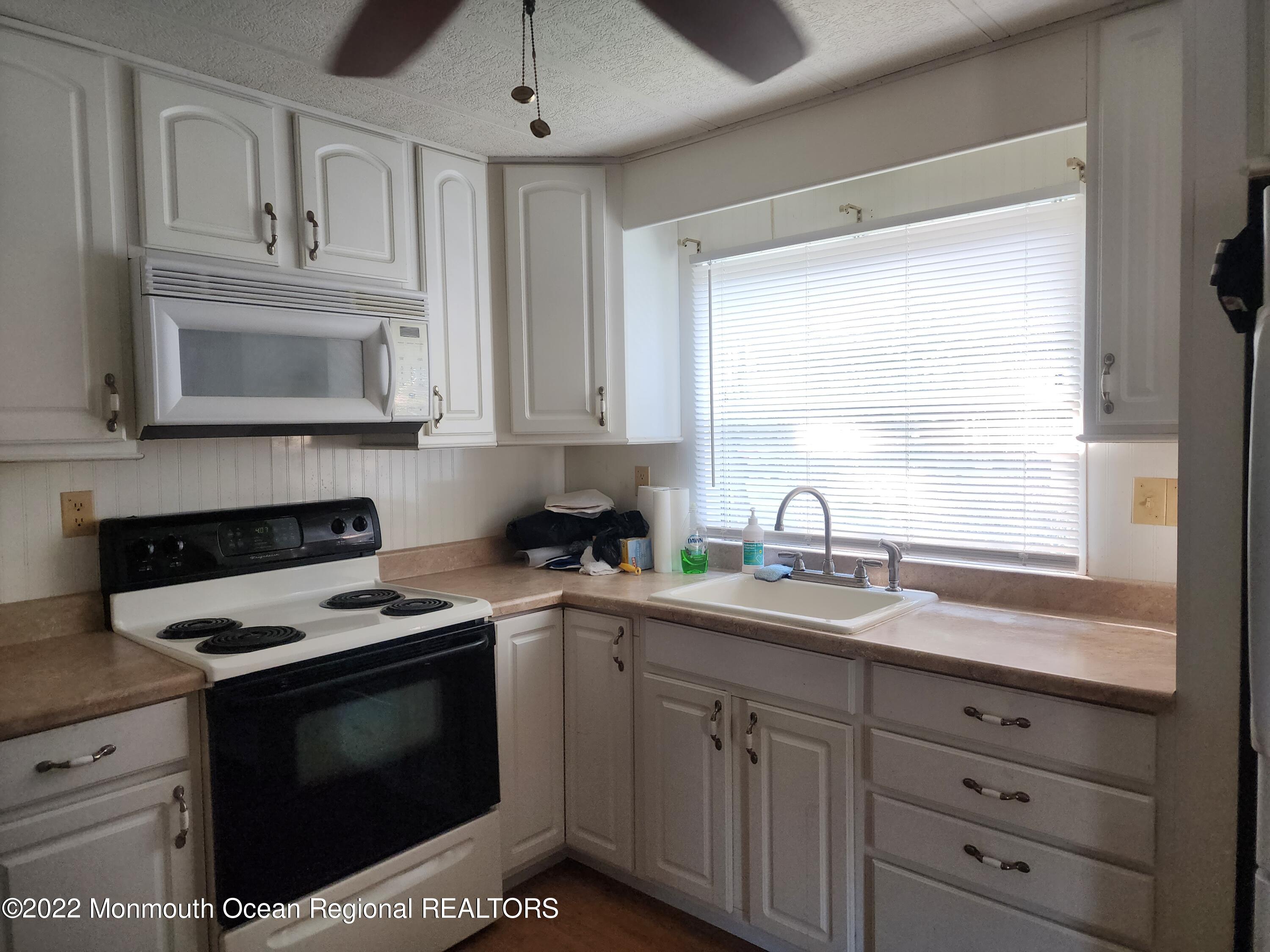 16 Eagle Drive Whiting, NJ 08759 - Photo 7 of 15 20220916_160909