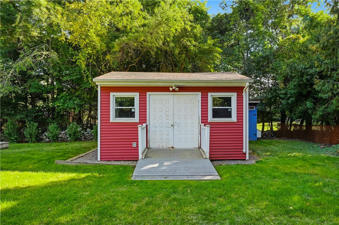 455 Lake Road Tiverton, RI 02878 - Photo 19 of 27 Gallery Image 19