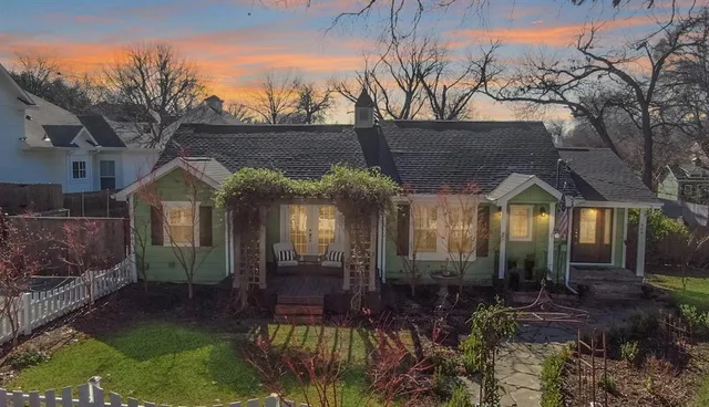 $725,000 | 909 West Hunt Street, McKinney, TX 75069