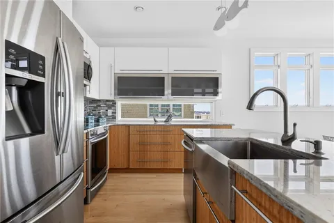 $3,300,000 | 399 Atlantic Avenue, Westerly, RI 02891