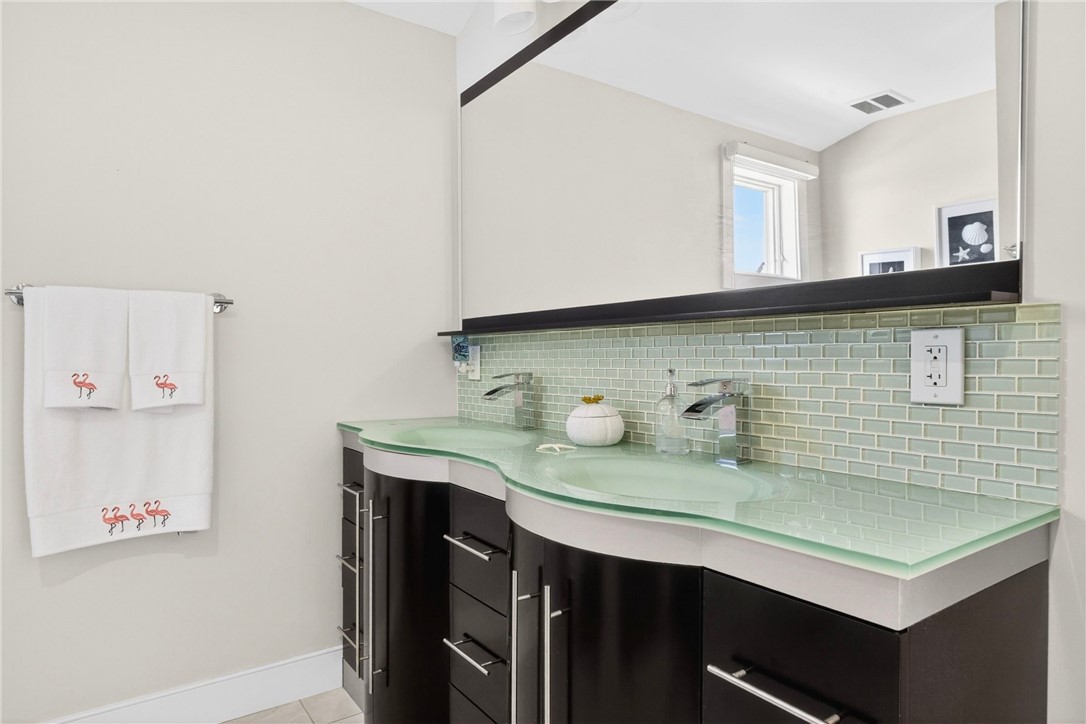 399 Atlantic Avenue Westerly, RI 02891 - Photo 34 of 45
