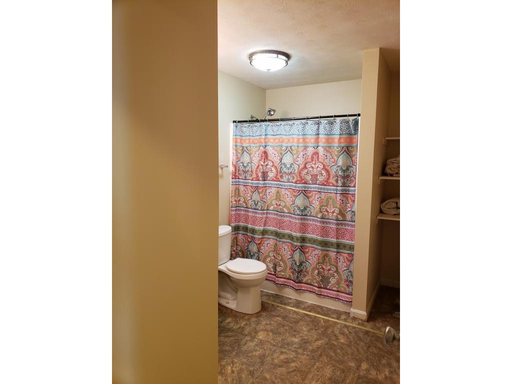 2510 Overlook Road Kingsport, TN 37664 - Photo 9 of 17 Photo 9