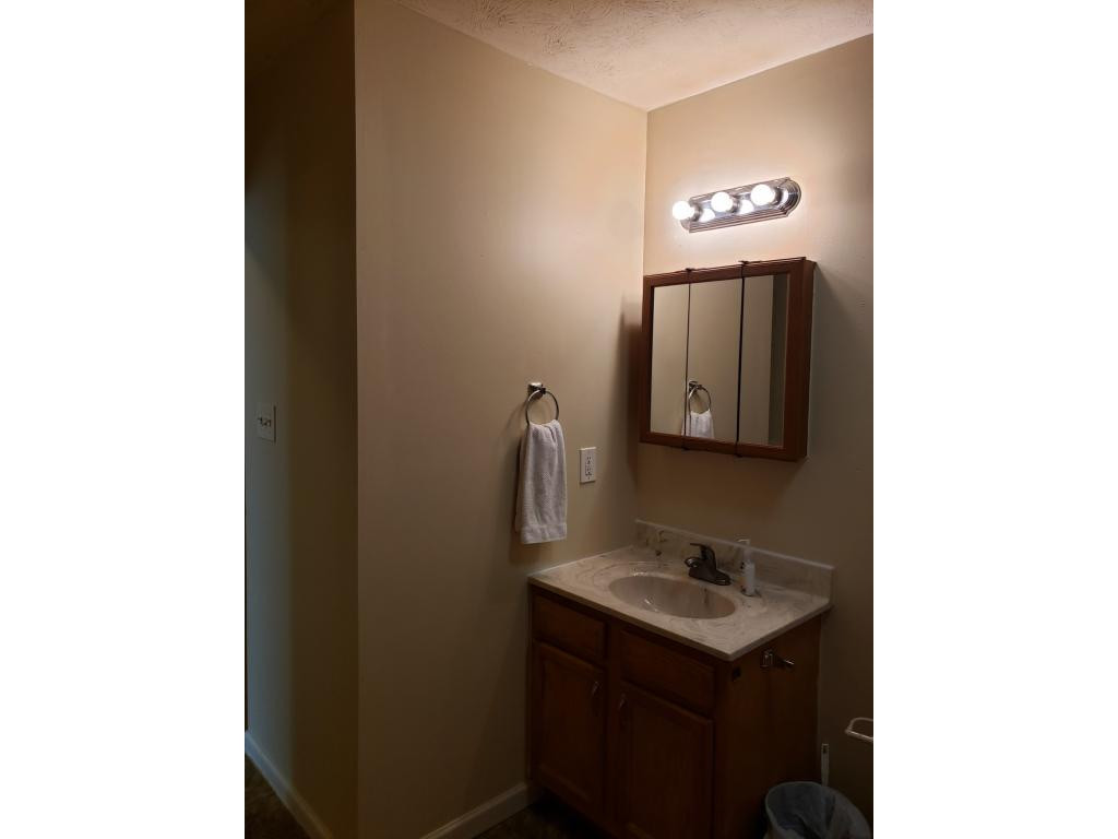 2510 Overlook Road Kingsport, TN 37664 - Photo 10 of 17 Photo 10