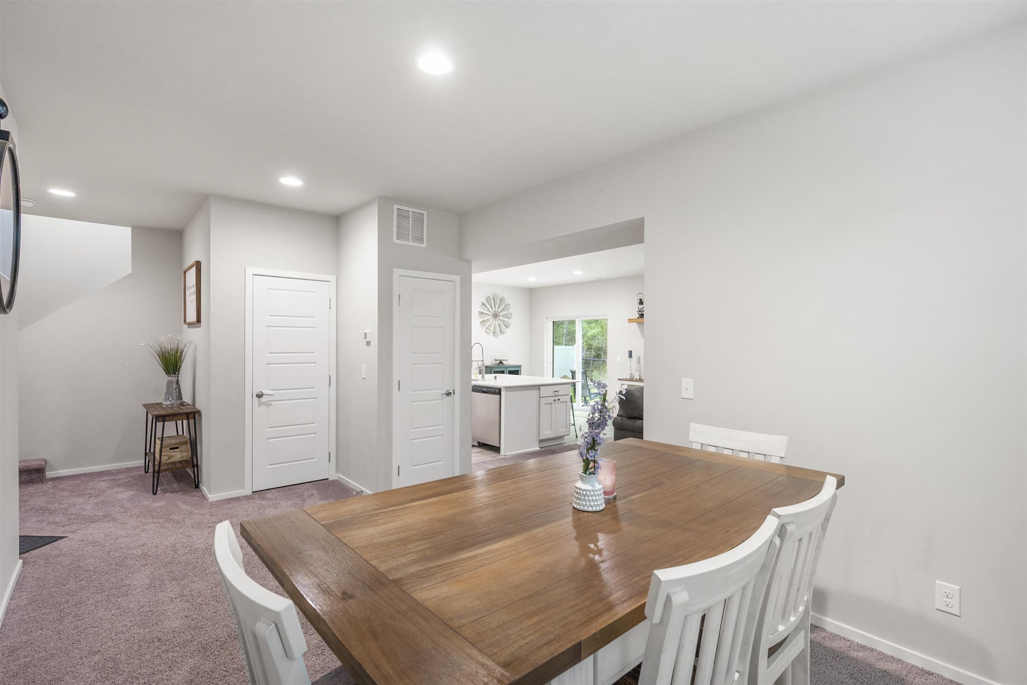 1118 East Silver Pine Road Colbert, WA 99005 - Photo 4 of 31 Gallery Image 4