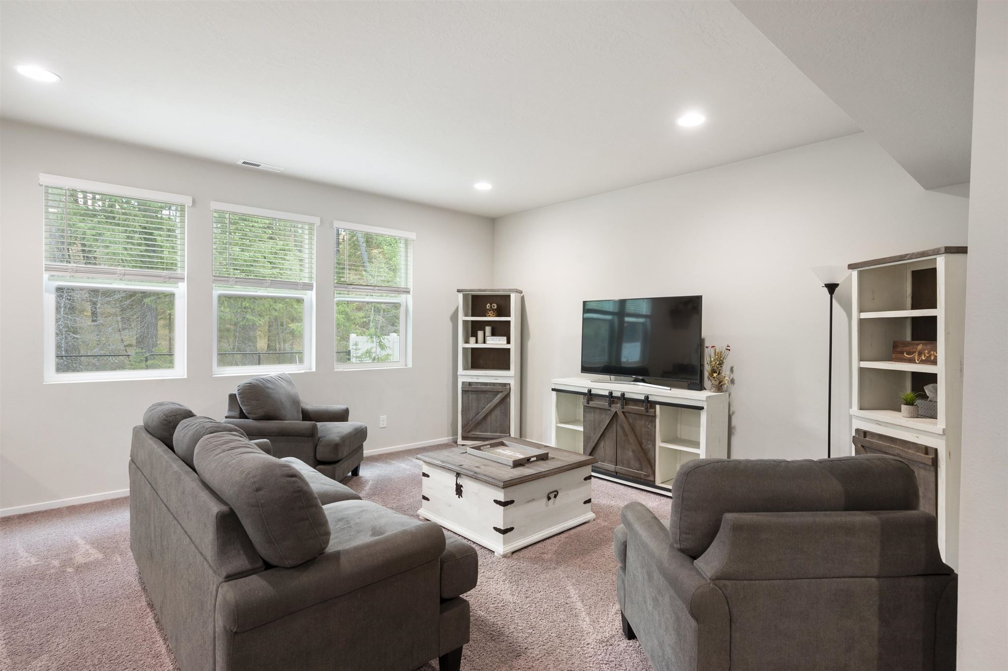 1118 East Silver Pine Road Colbert, WA 99005 - Photo 5 of 31 Gallery Image 5