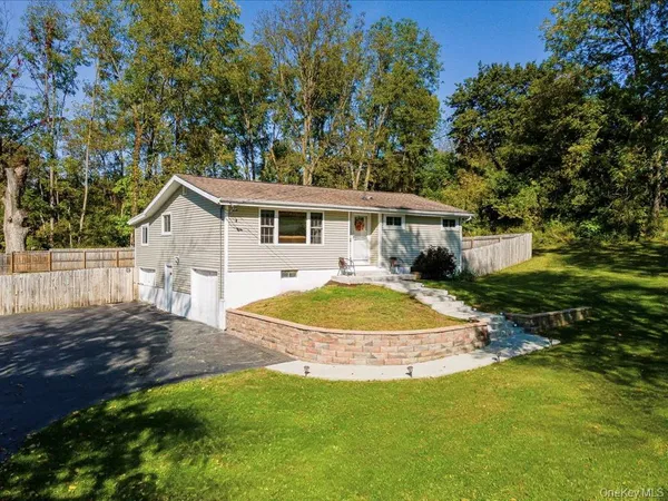 $474,900 | 63 Martin Road, Pleasant Valley, NY 12569