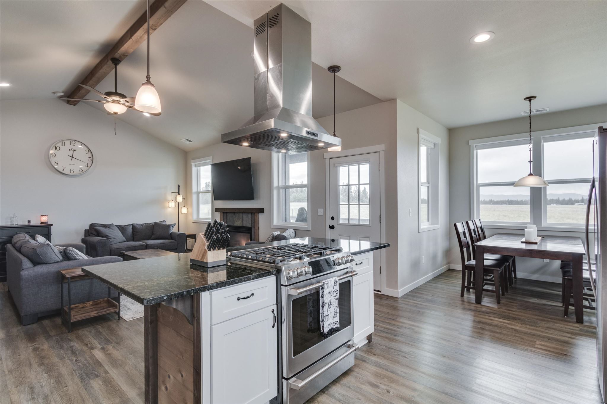 39605 North Hatch Road Deer Park, WA 99006 - Photo 17 of 40 Gallery Image 17