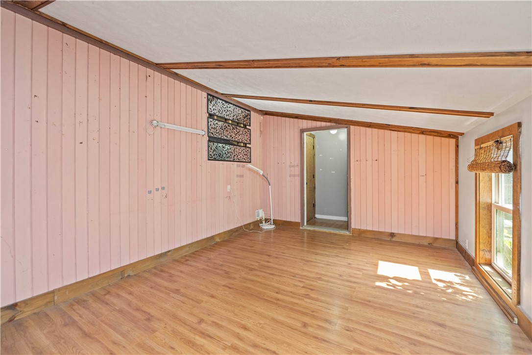 15670 Holley Road Murray, NY 14470 - Photo 11 of 37