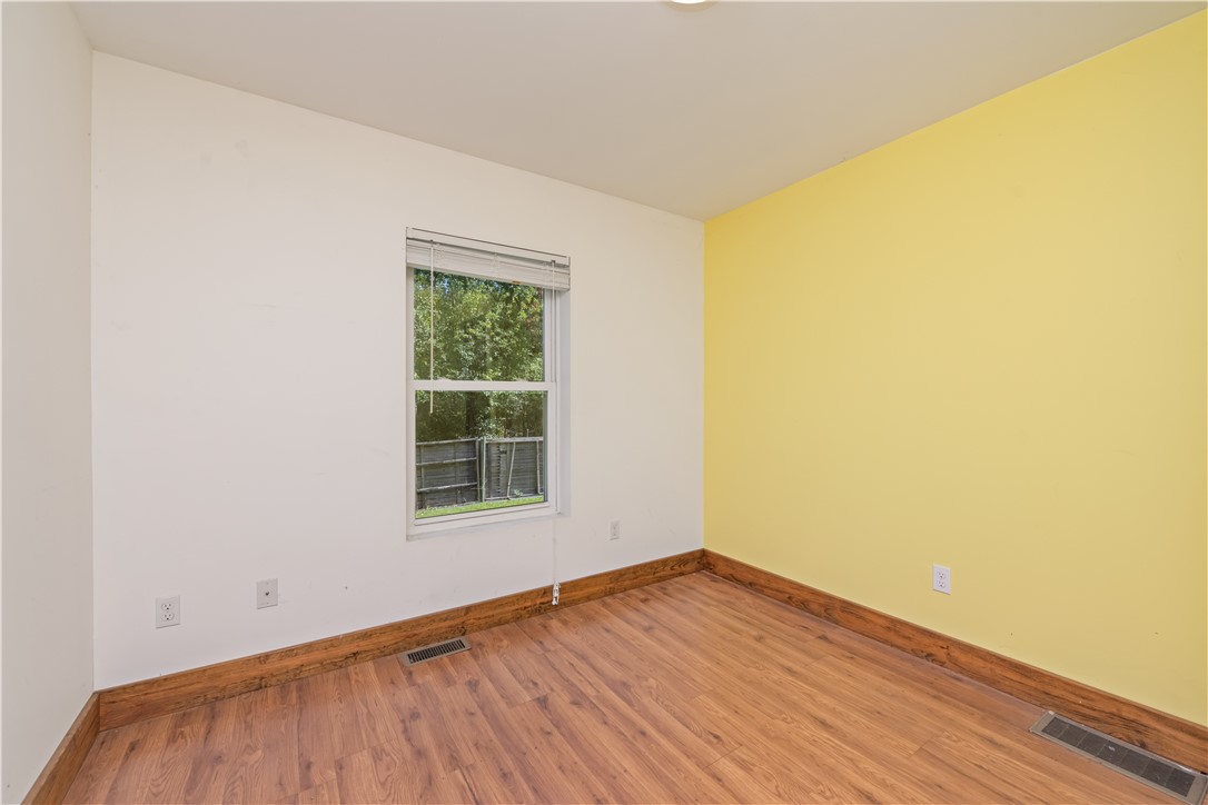 15670 Holley Road Murray, NY 14470 - Photo 17 of 37