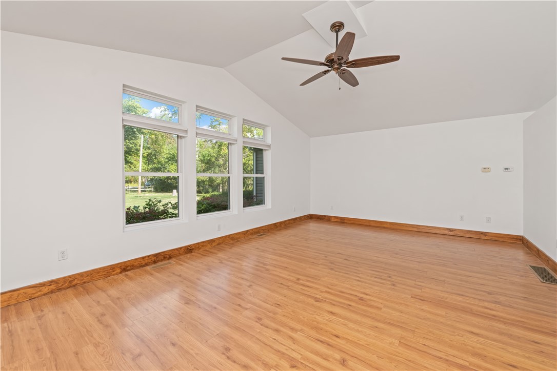 15670 Holley Road Murray, NY 14470 - Photo 4 of 37