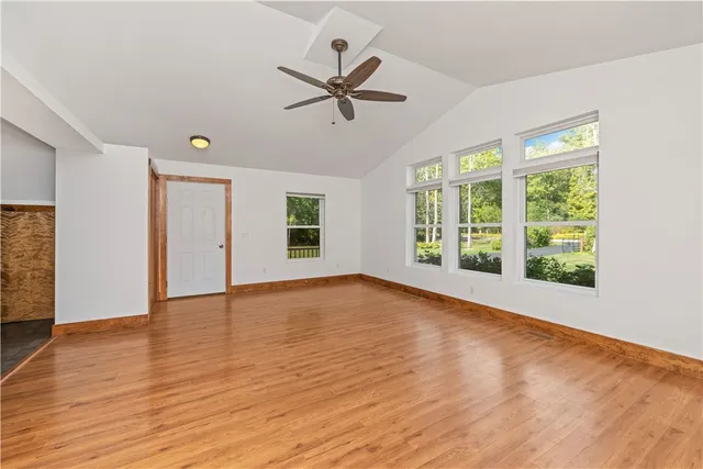 $261,500 | 15670 Holley Road, Murray, NY 14470