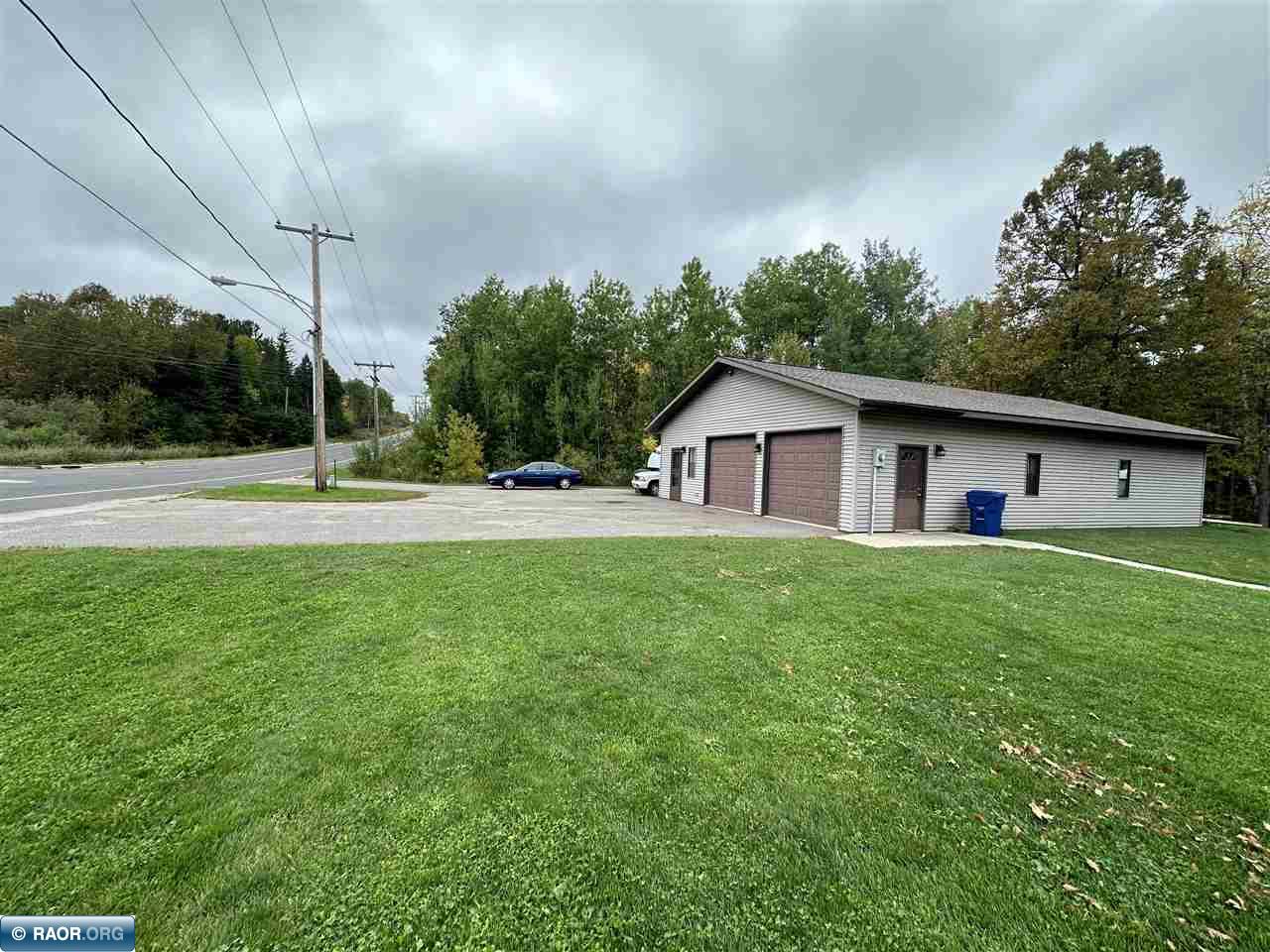 11999 Lindquist Road Hibbing, MN 55746 - Photo 3 of 33