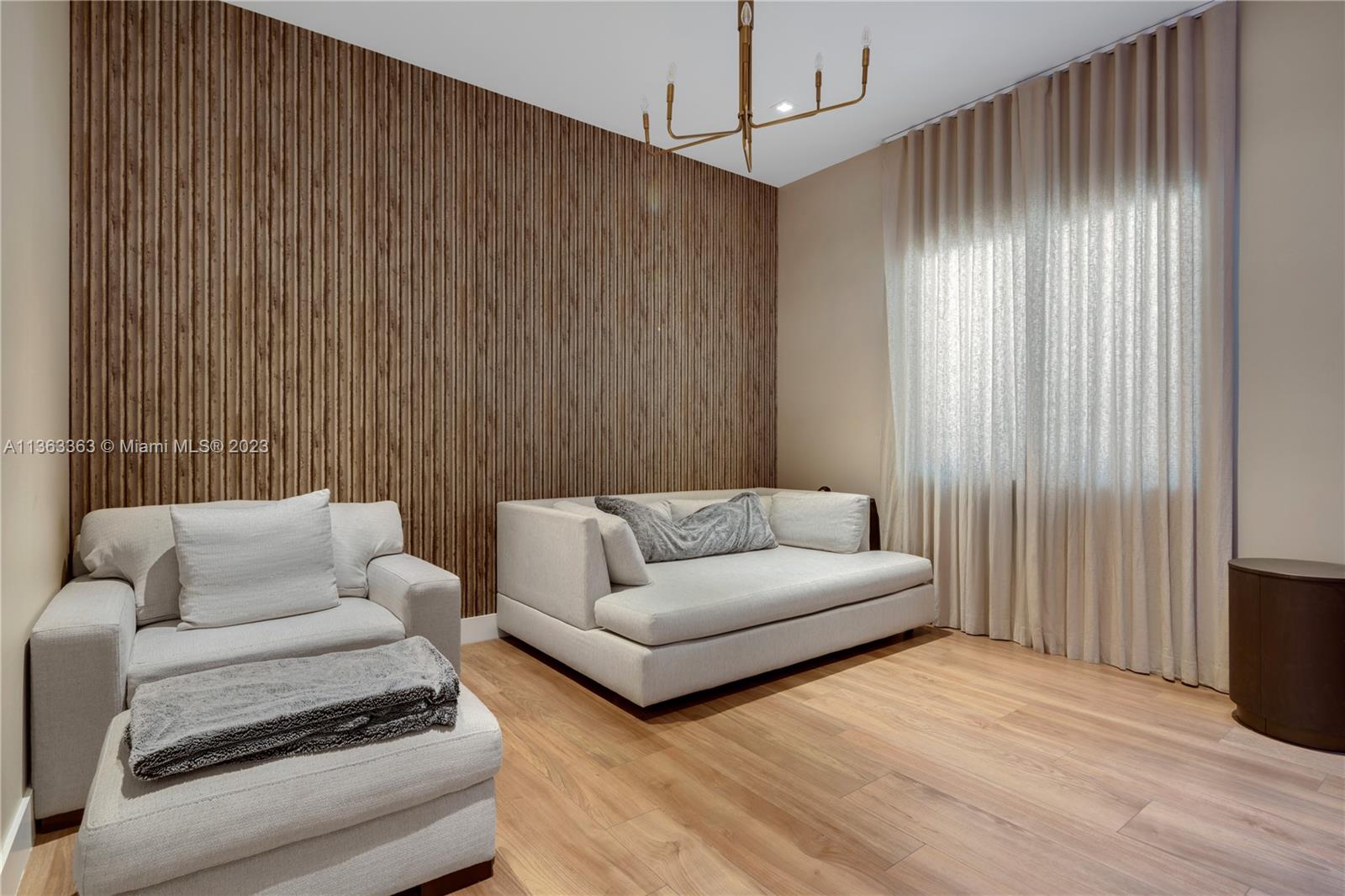 4171 Battersea Road Miami, FL 33133 - Photo 17 of 33 Gallery Image 17