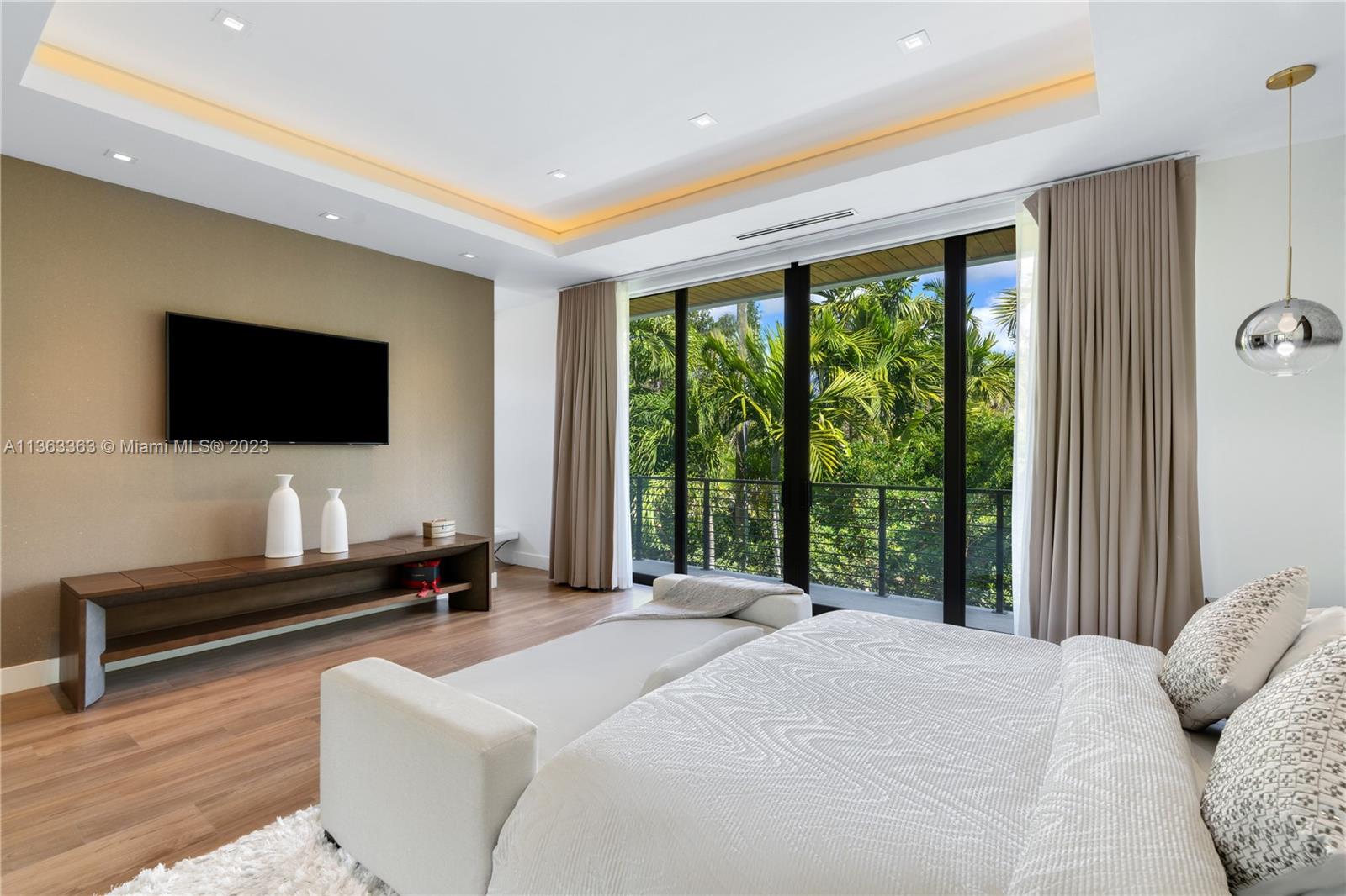 4171 Battersea Road Miami, FL 33133 - Photo 22 of 33 Gallery Image 22