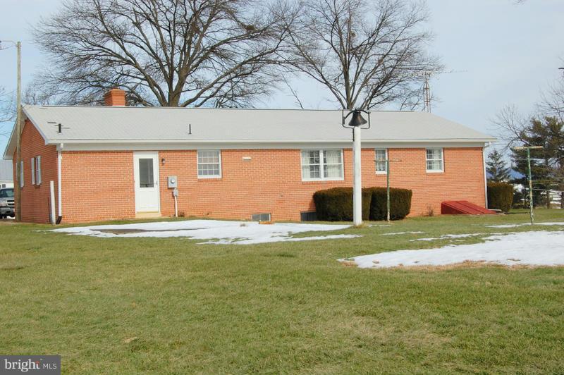5858 Broad Run Road Jefferson, MD 21755 - Photo 5 of 25 Exterior (Rear)