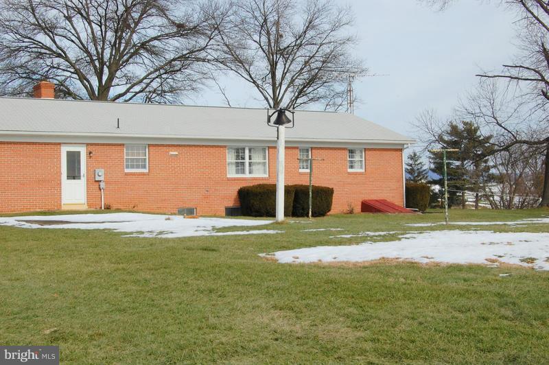 5858 Broad Run Road Jefferson, MD 21755 - Photo 8 of 25 Exterior (Rear)