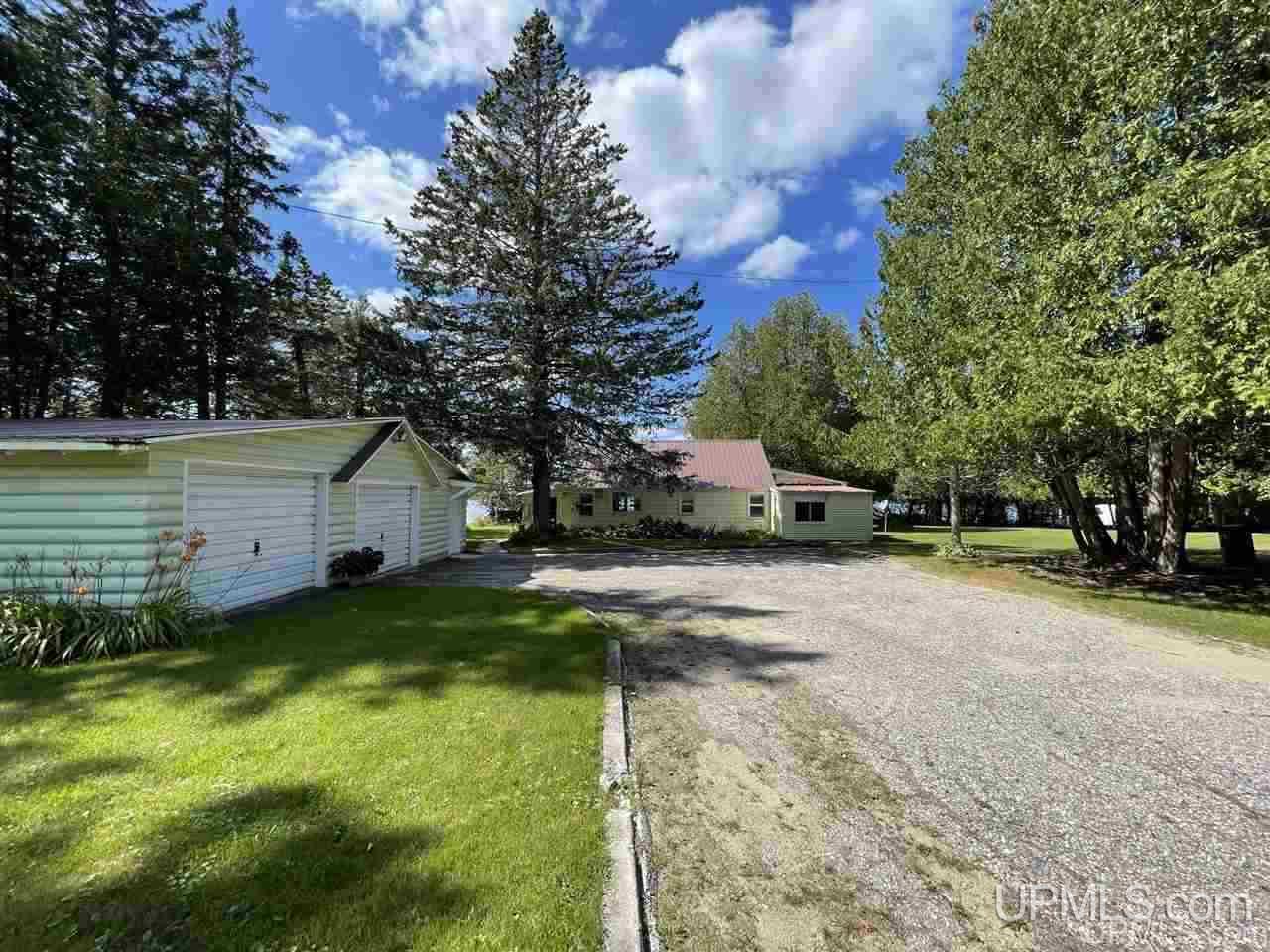 769 N East Gulliver Lake Road Gulliver, MI 49840 - Photo 23 of 28