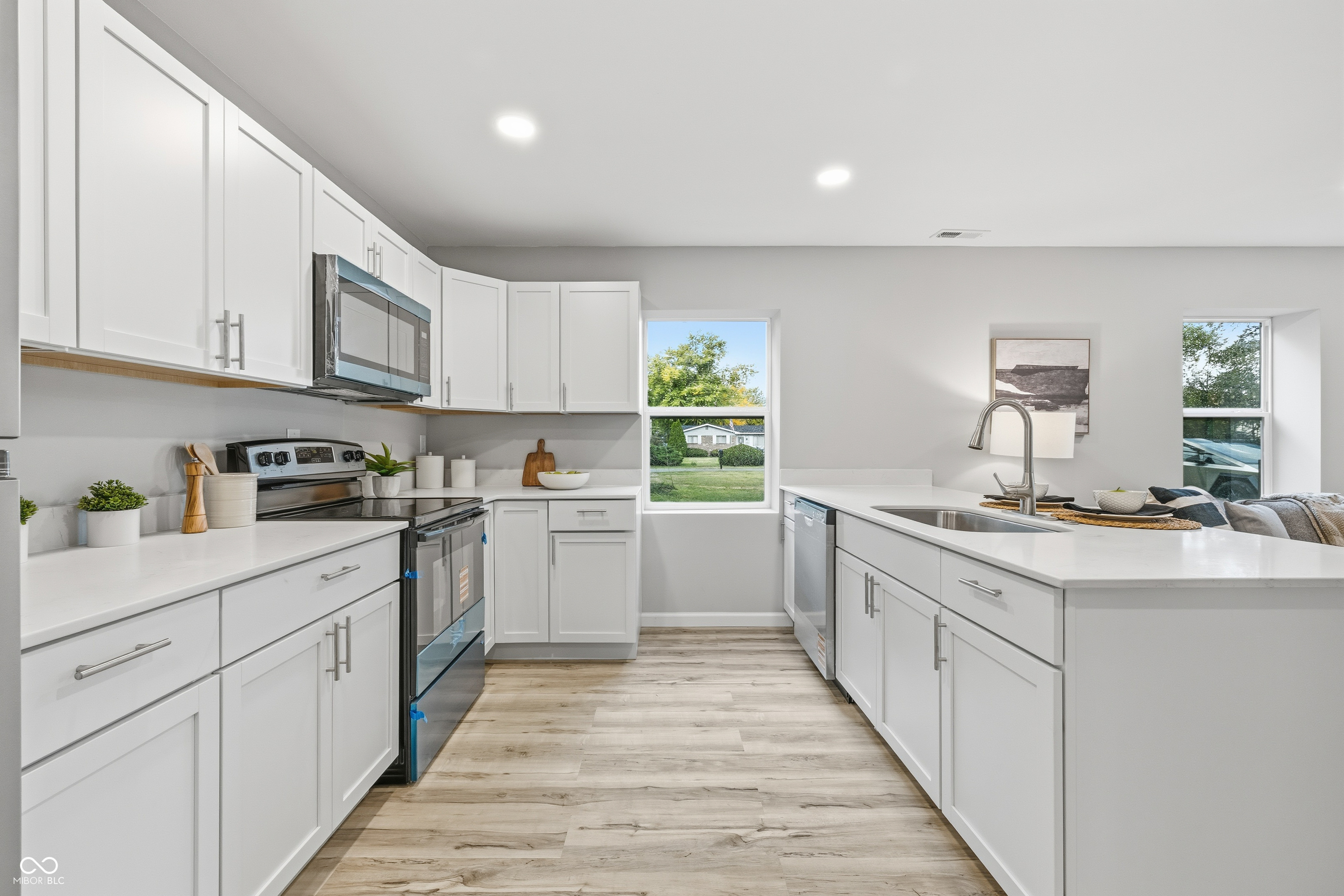 415 Belmar Avenue Indianapolis, IN 46219 - Photo 13 of 21