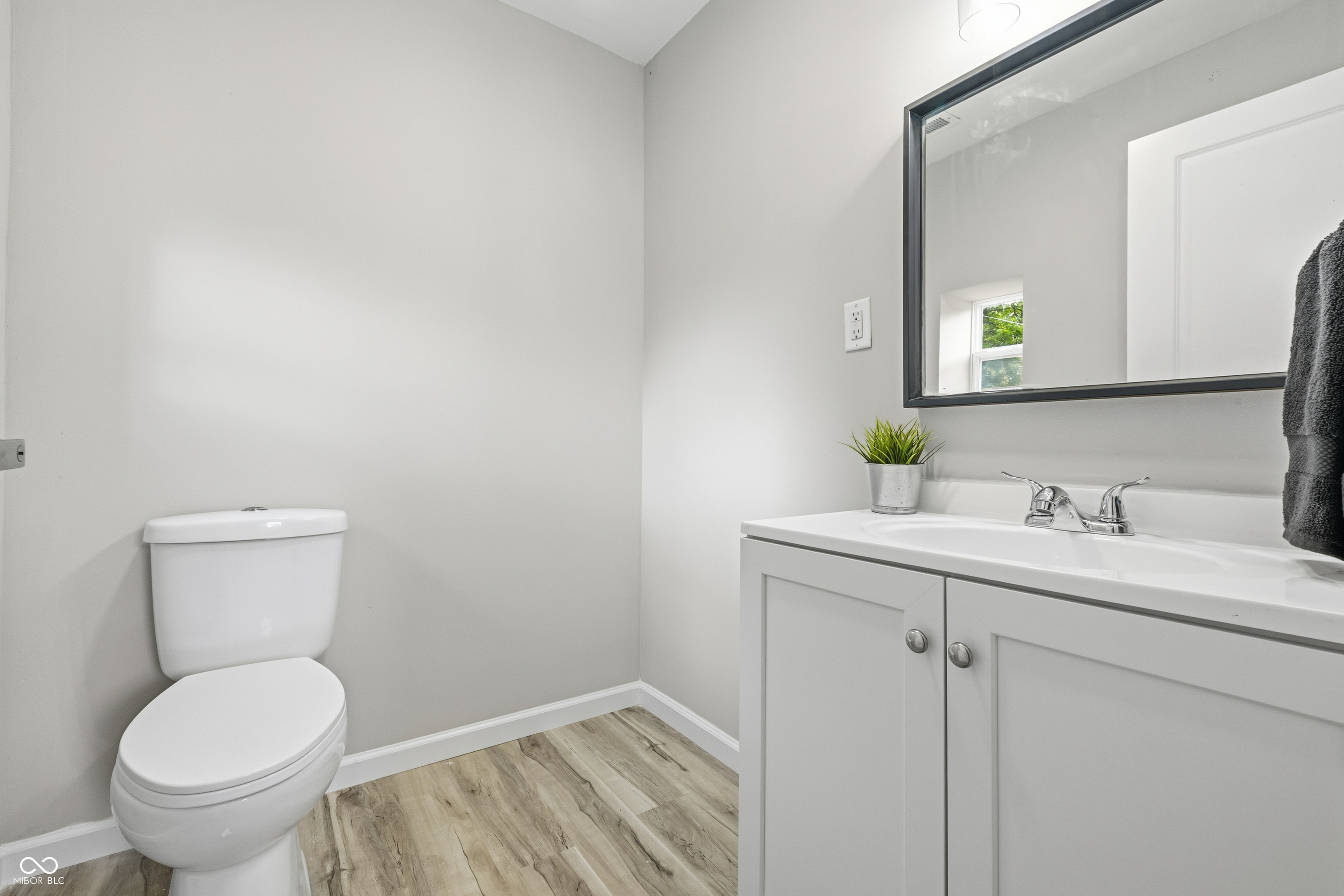 415 Belmar Avenue Indianapolis, IN 46219 - Photo 17 of 21