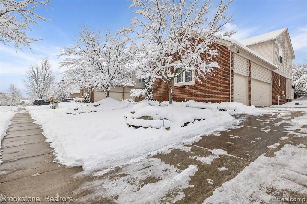 2738 Long Meadow Lane Rochester Hills, MI 48307 - Photo 45 of 64