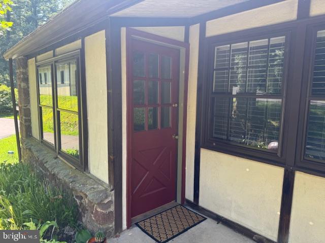 65 Meadow Glen Lane Reading, PA 19607 - Photo 3 of 28