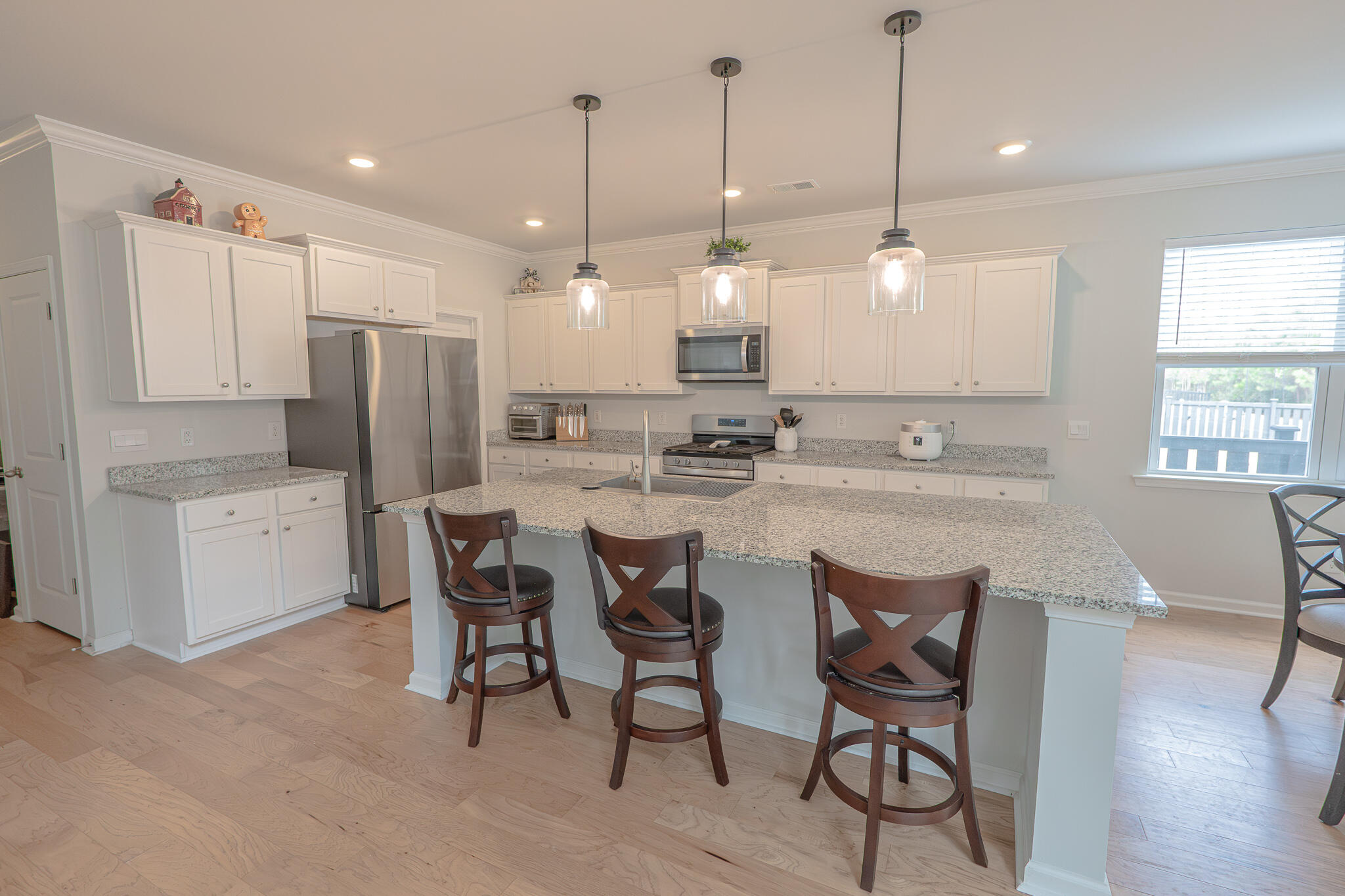 412 Oak View Way Summerville, SC 29483 - Photo 16 of 53 Oak_View-20