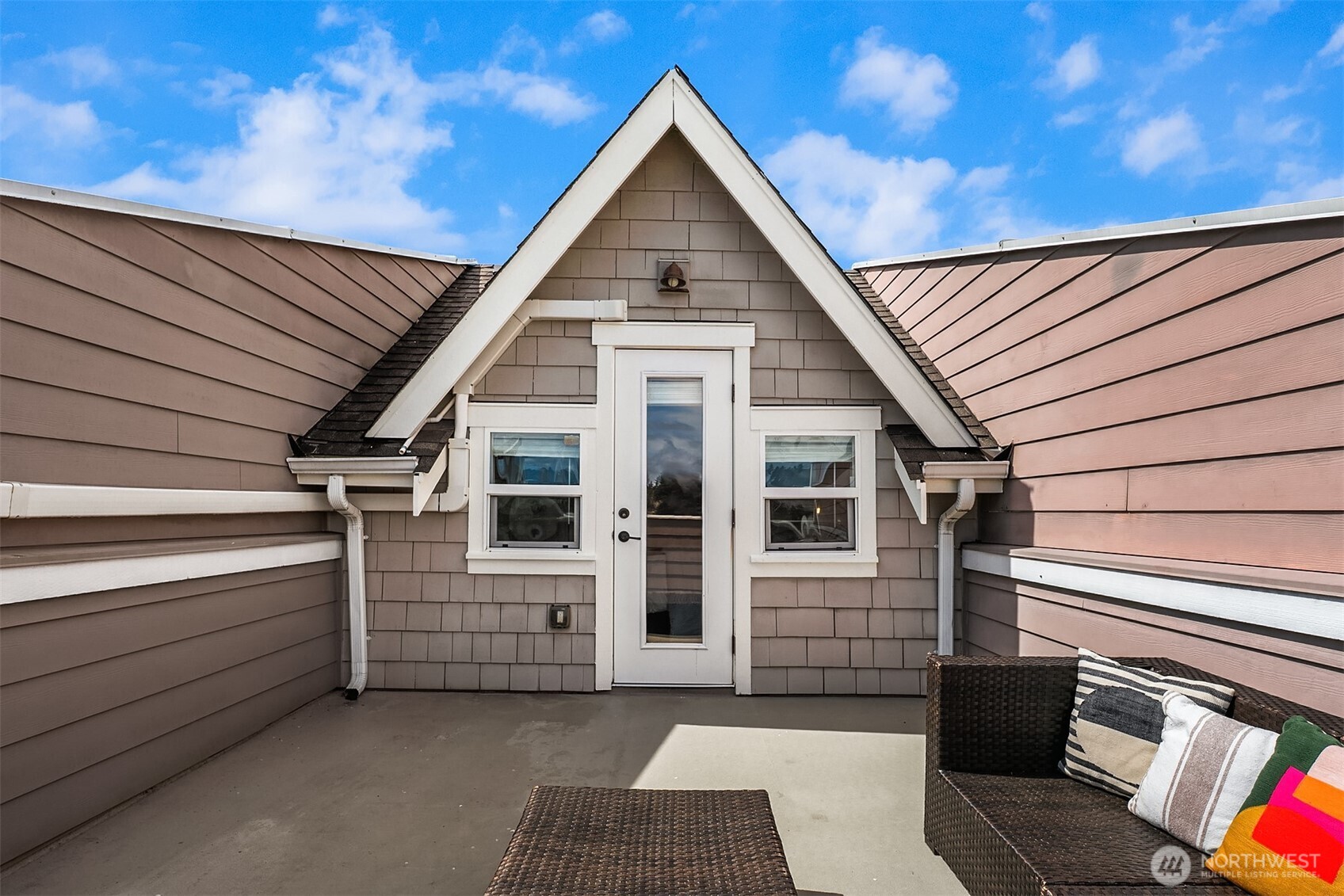 3615 Albion Place North, Unit B Seattle, WA 98103 - Photo 16 of 30 a view of front door of the house