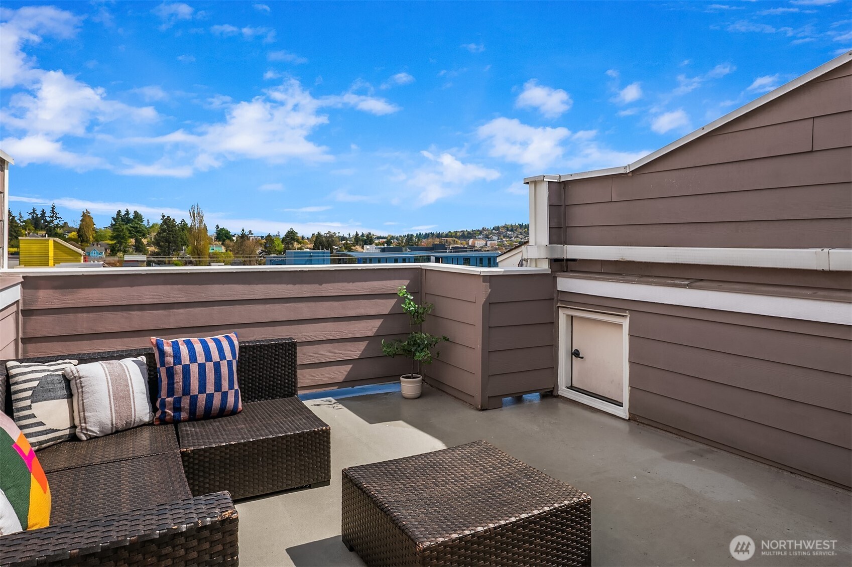 3615 Albion Place North, Unit B Seattle, WA 98103 - Photo 17 of 30 a view of balcony with furniture