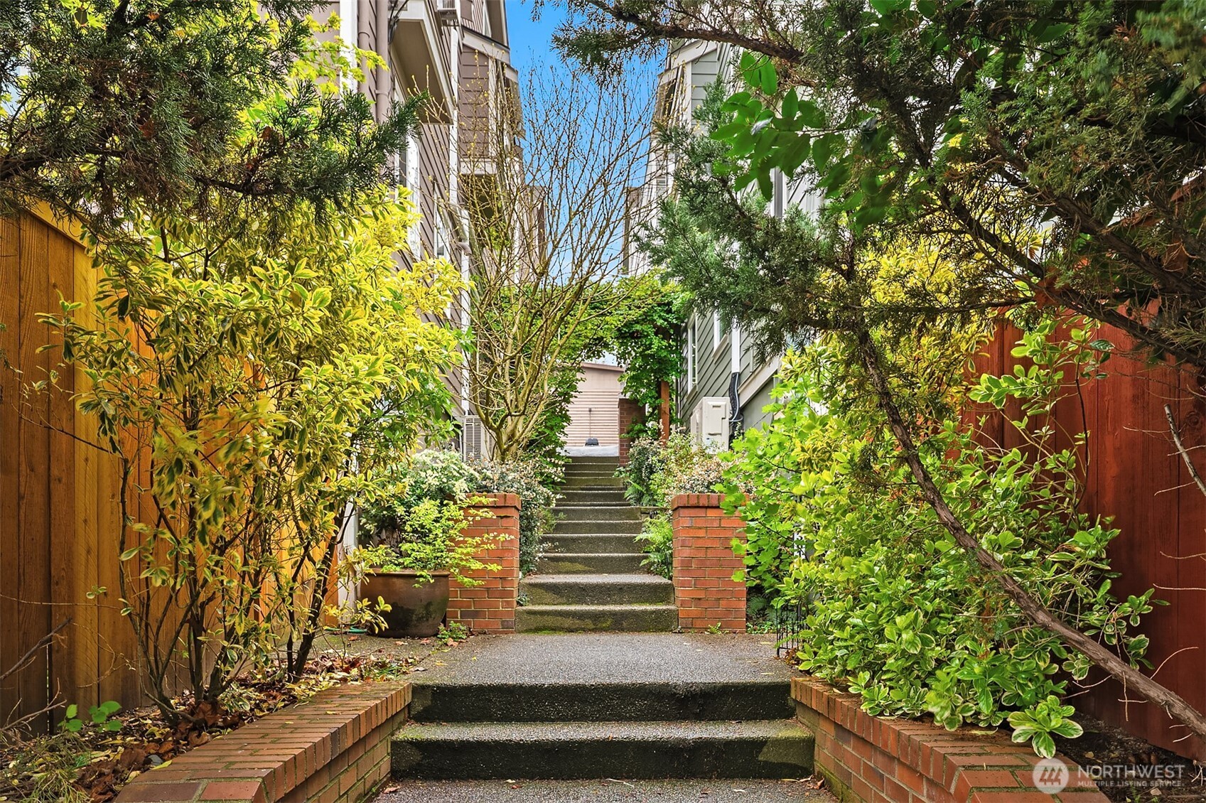 3615 Albion Place North, Unit B Seattle, WA 98103 - Photo 28 of 30 a view of statue in a garden