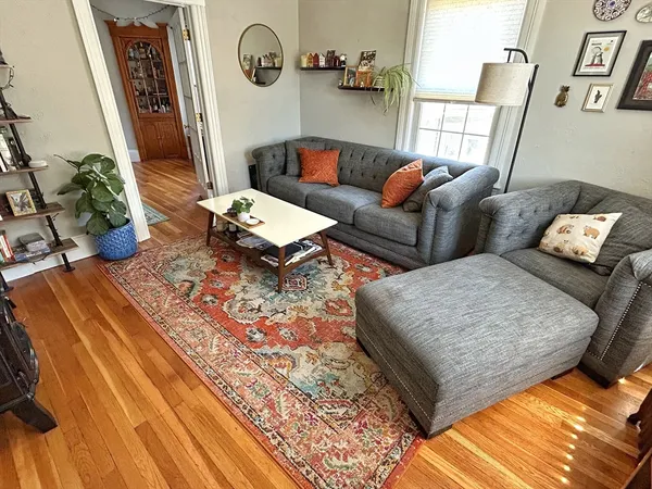 $2,450 | 18 Ropes Street, Unit 2R, Salem, MA 01970