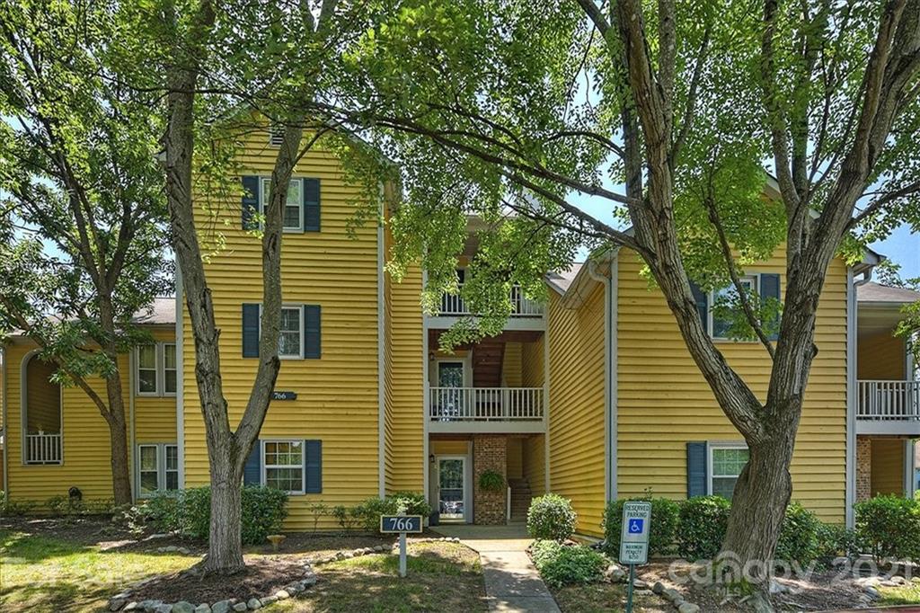766 Marsh Road, Unit 7 Charlotte, NC 28209 - Photo 1 of 28 Gallery Image 1