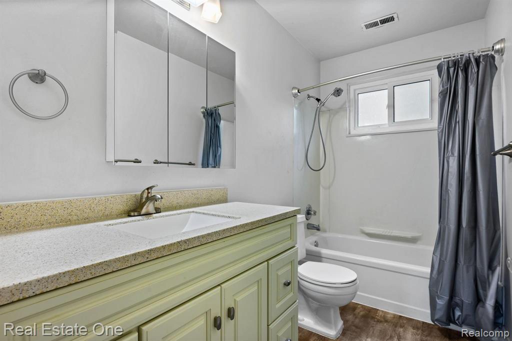 4044 Greenfield Road Berkley, MI 48072 - Photo 12 of 21