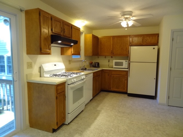 9 A Rangers Drive, Unit A Hudson, NH 03051 - Photo 17 of 30 Gallery Image 17