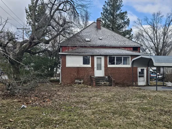 $19,900 | 402 East Lindell Street, West Frankfort, IL 62896