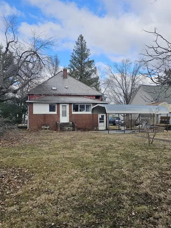 $19,900 | 402 East Lindell Street, West Frankfort, IL 62896