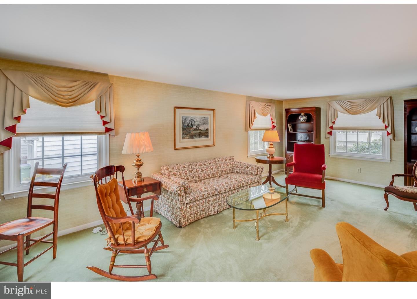110 Rockingham Road Cherry Hill, NJ 08034 - Photo 3 of 25