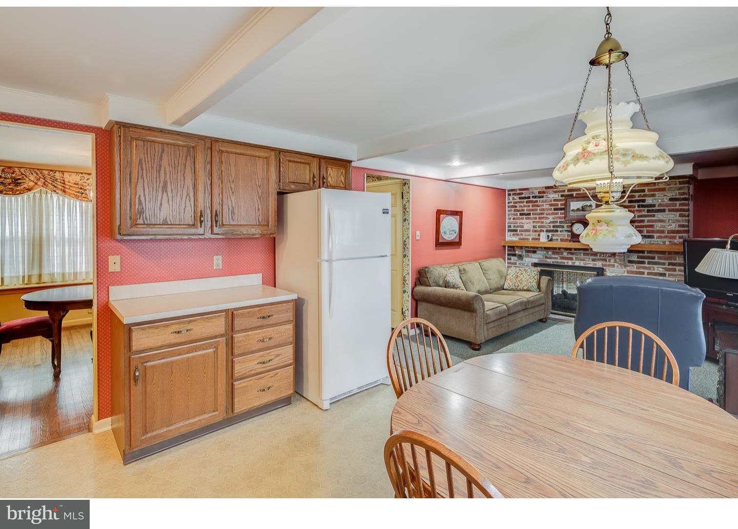 110 Rockingham Road Cherry Hill, NJ 08034 - Photo 7 of 25