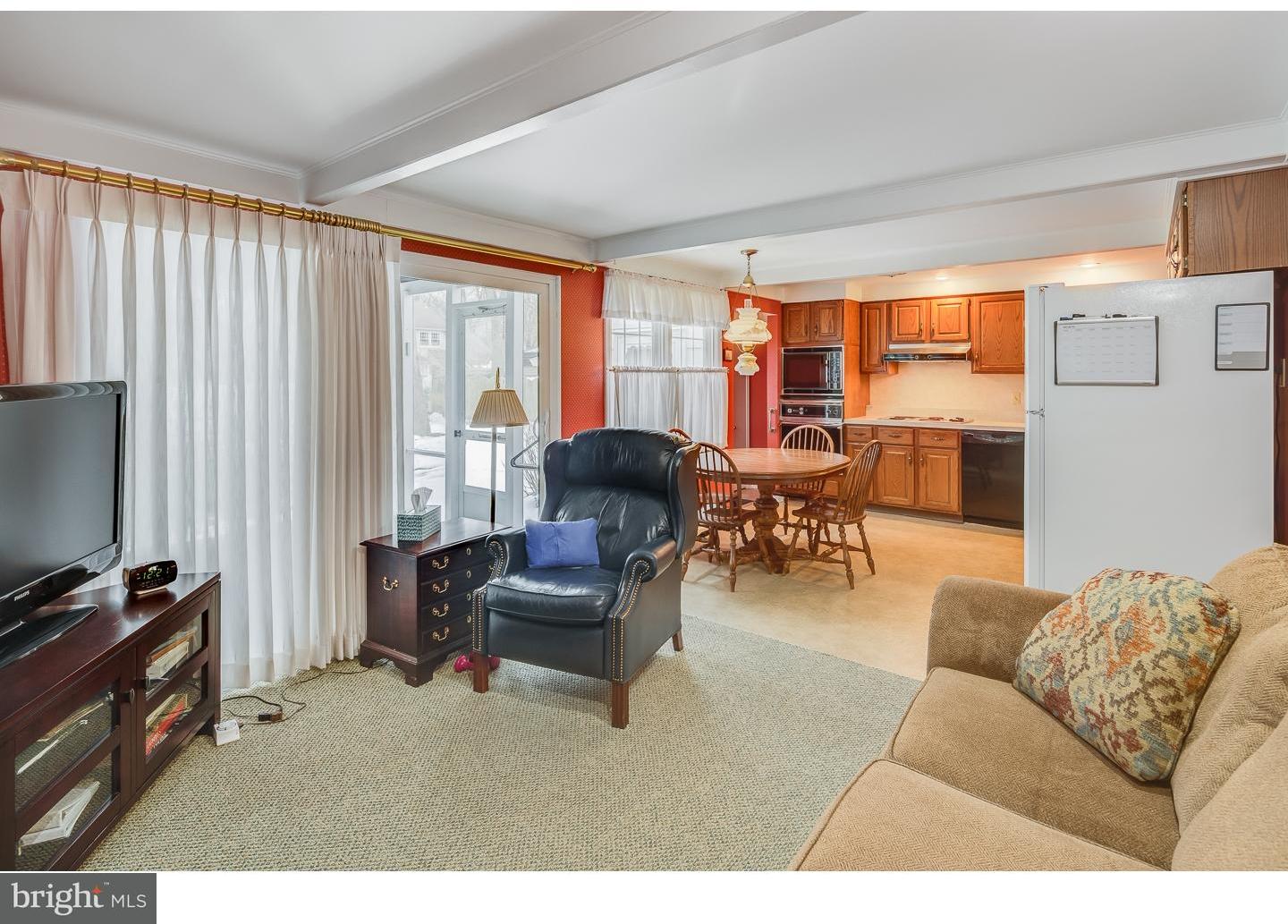 110 Rockingham Road Cherry Hill, NJ 08034 - Photo 10 of 25