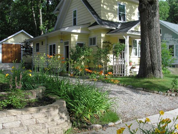 40 Romola Road Worcester, MA 01605 - Photo 1 of 29 Gallery Image 1