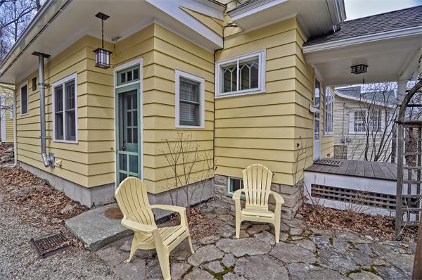 40 Romola Road Worcester, MA 01605 - Photo 4 of 29 Gallery Image 4