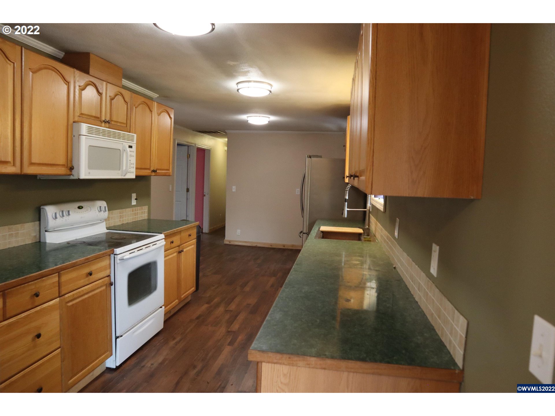 7325 Vaughn Road Tillamook, OR 97141 - Photo 8 of 23 Kitchen