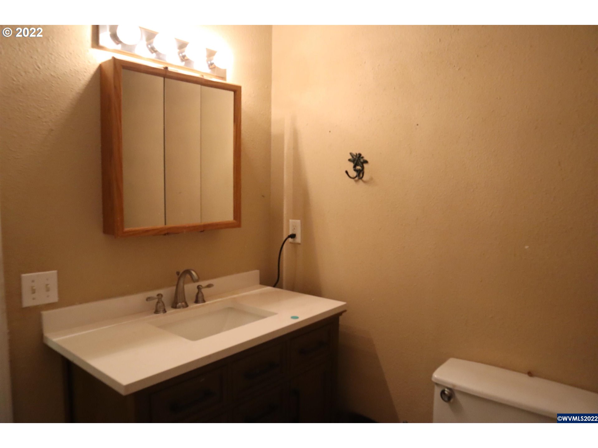 7325 Vaughn Road Tillamook, OR 97141 - Photo 10 of 23 Bathroom
