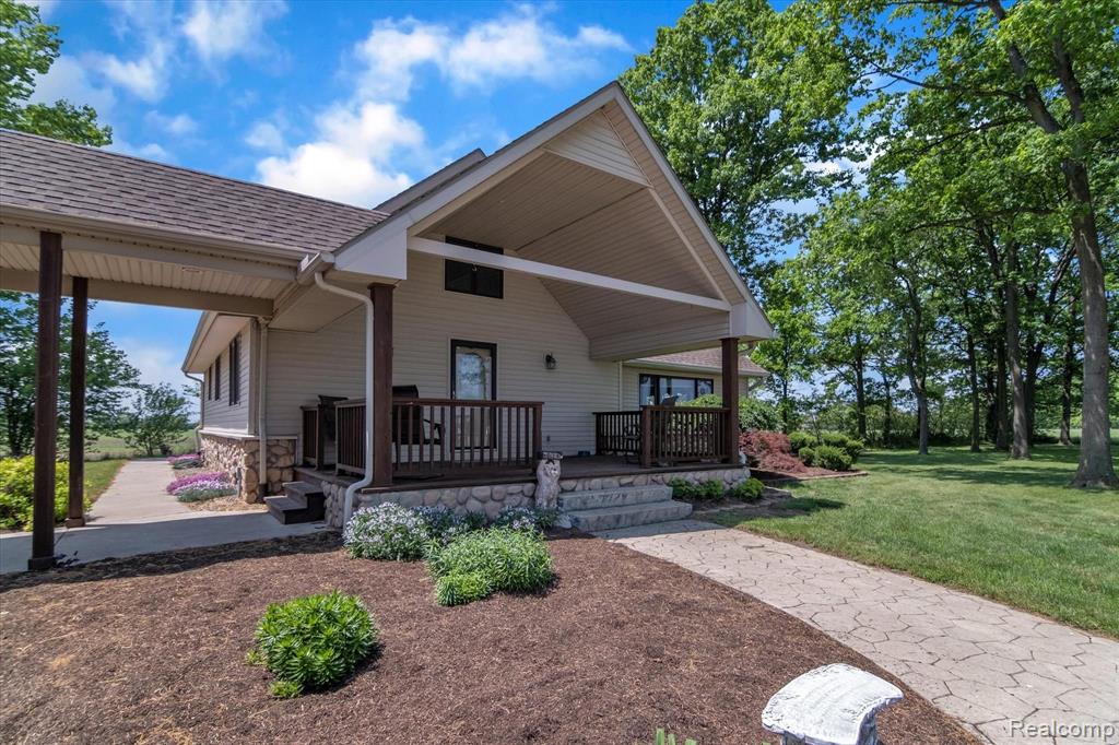1355 Hubbard Road Monroe, MI 48161 - Photo 5 of 46