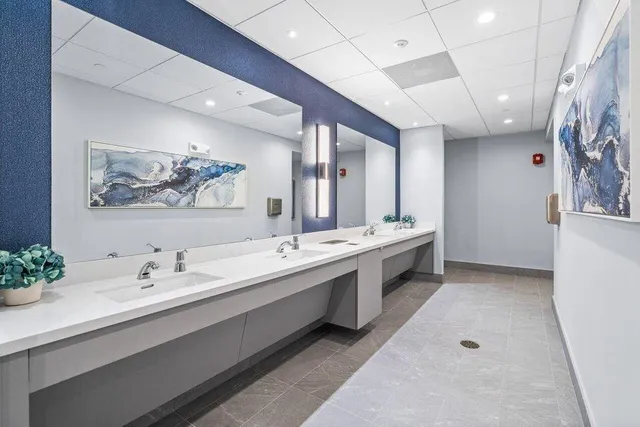 a wooden bench sitting in a room