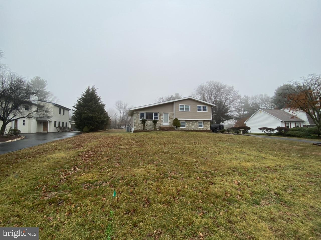 29 Harriet Road Southampton, PA 18966 - Photo 2 of 18 Gallery Image 2