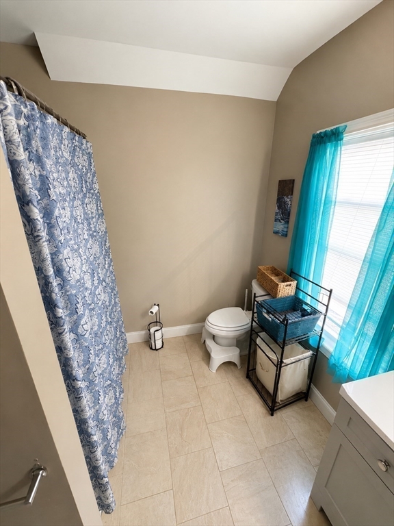 177 Anthony Street Fall River, MA 02721 - Photo 13 of 17