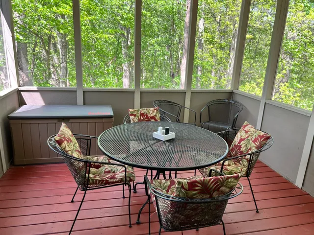 $429,000 | 2 Briarwood Trail, Galena, IL 61036