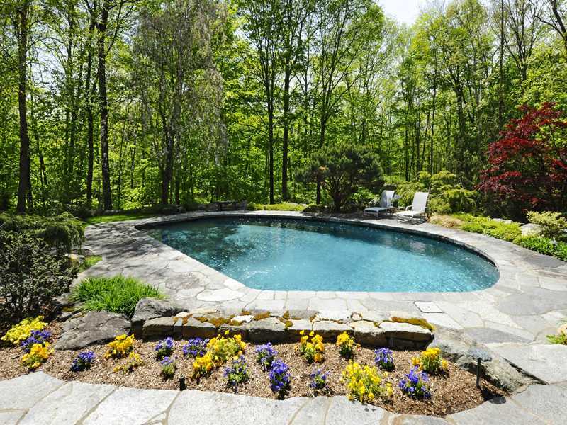 21 Mountain Wood Drive Greenwich, CT 06830 - Photo 19 of 20 a view of a outdoor space