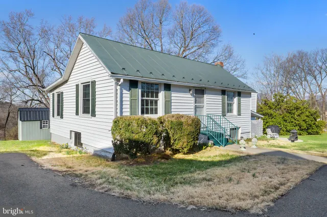 $999,000 | 1521 North Royal Avenue, Front Royal, VA 22630